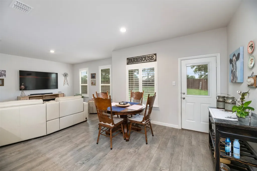 111 Augusta Court Boyd TX 76023