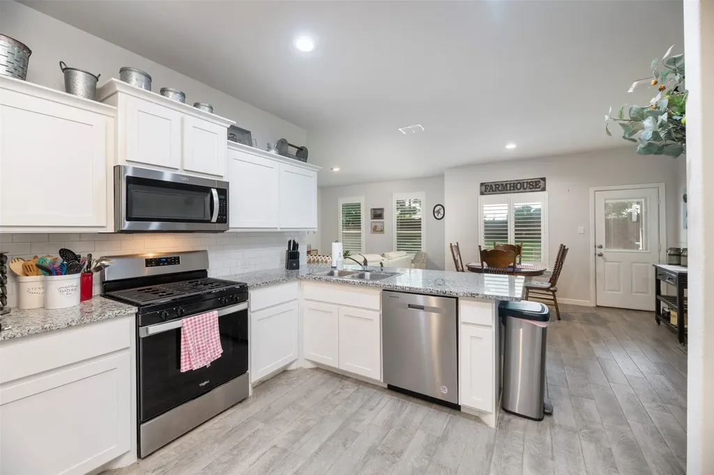 111 Augusta Court Boyd TX 76023