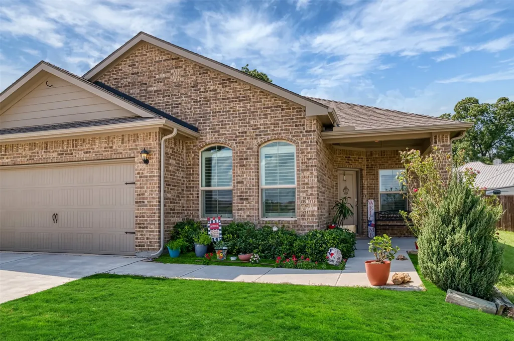 111 Augusta Court Boyd TX 76023