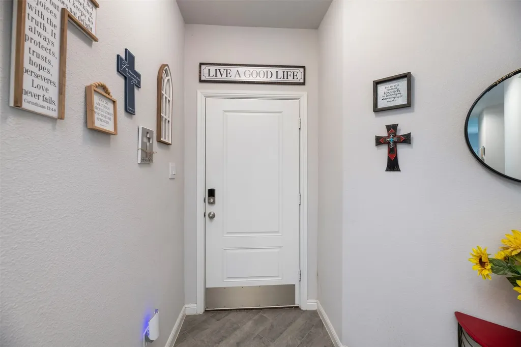 111 Augusta Court Boyd TX 76023