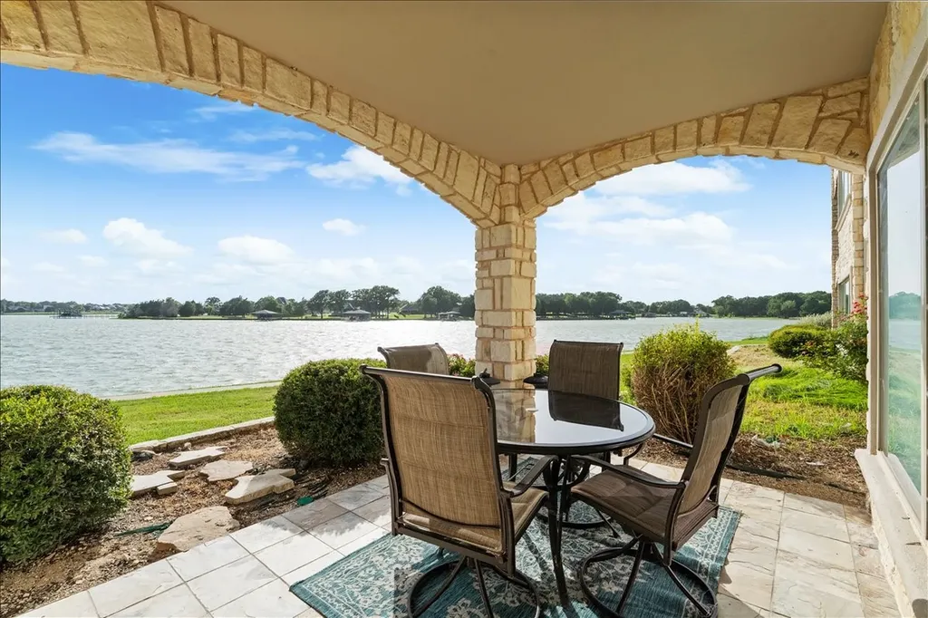 9900 Northshore Boulevard Corsicana TX 75109