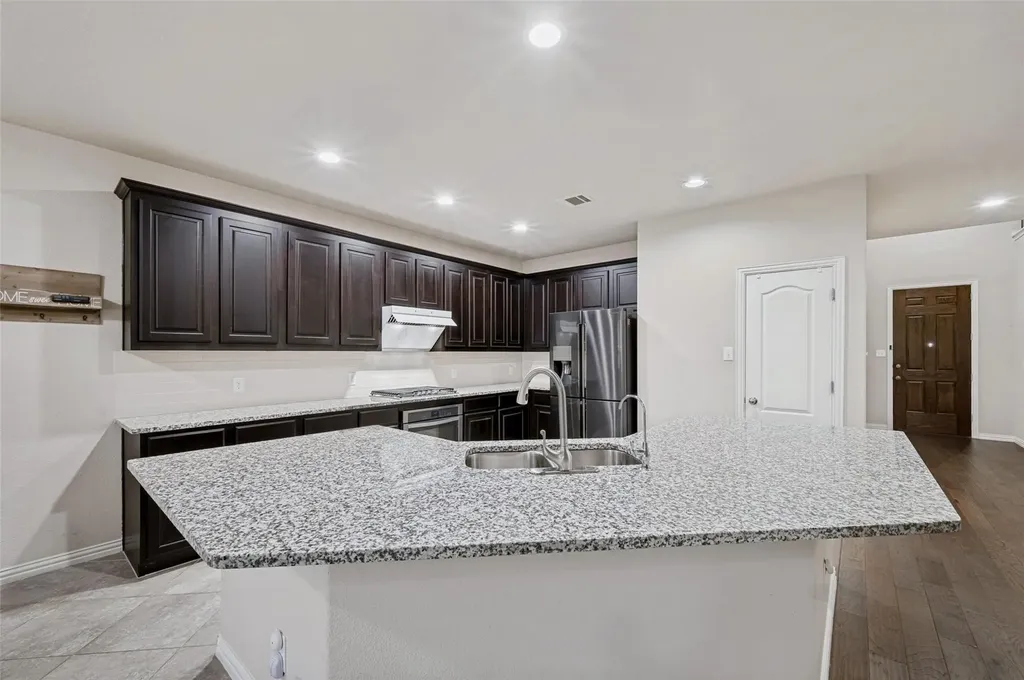 824 Water Garden Circle Little Elm TX 75068