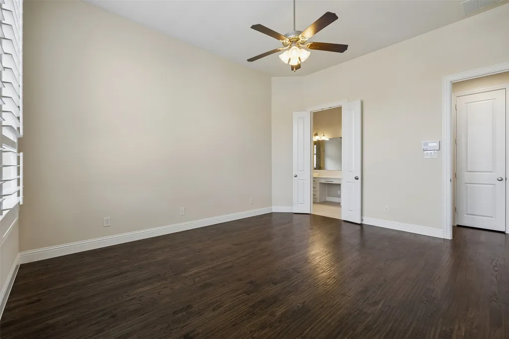 1004 W Bluff Way Roanoke TX 76262