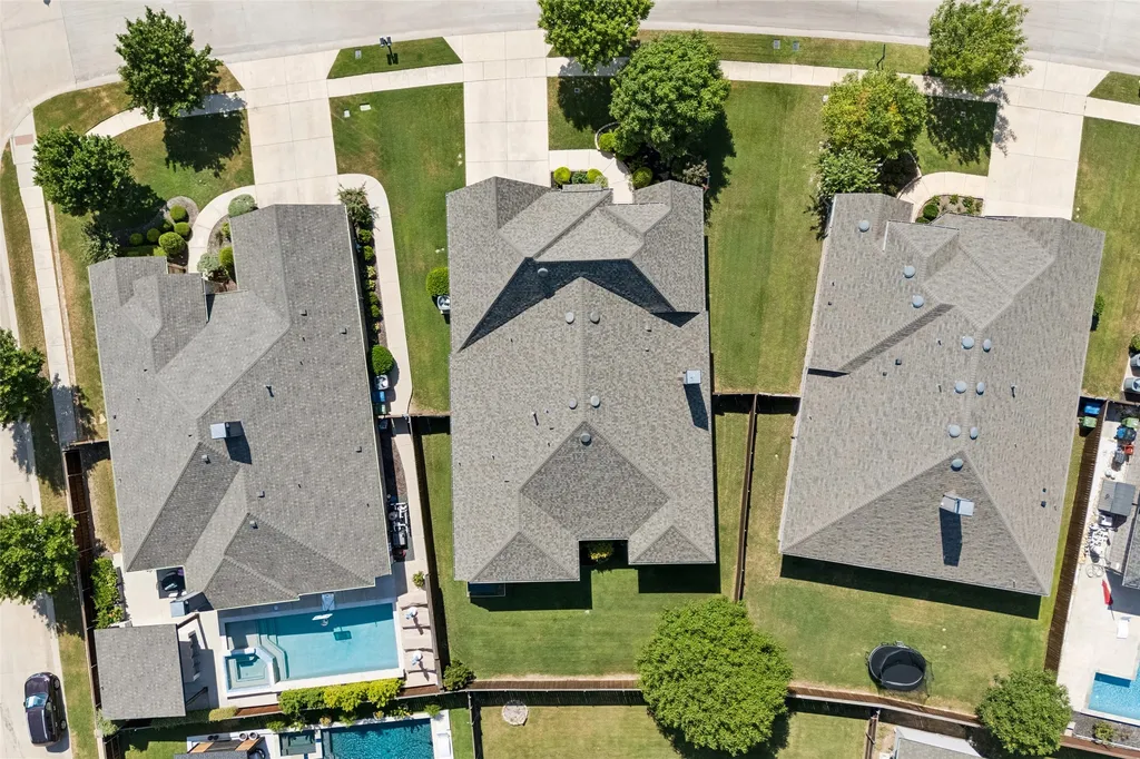 1004 W Bluff Way Roanoke TX 76262