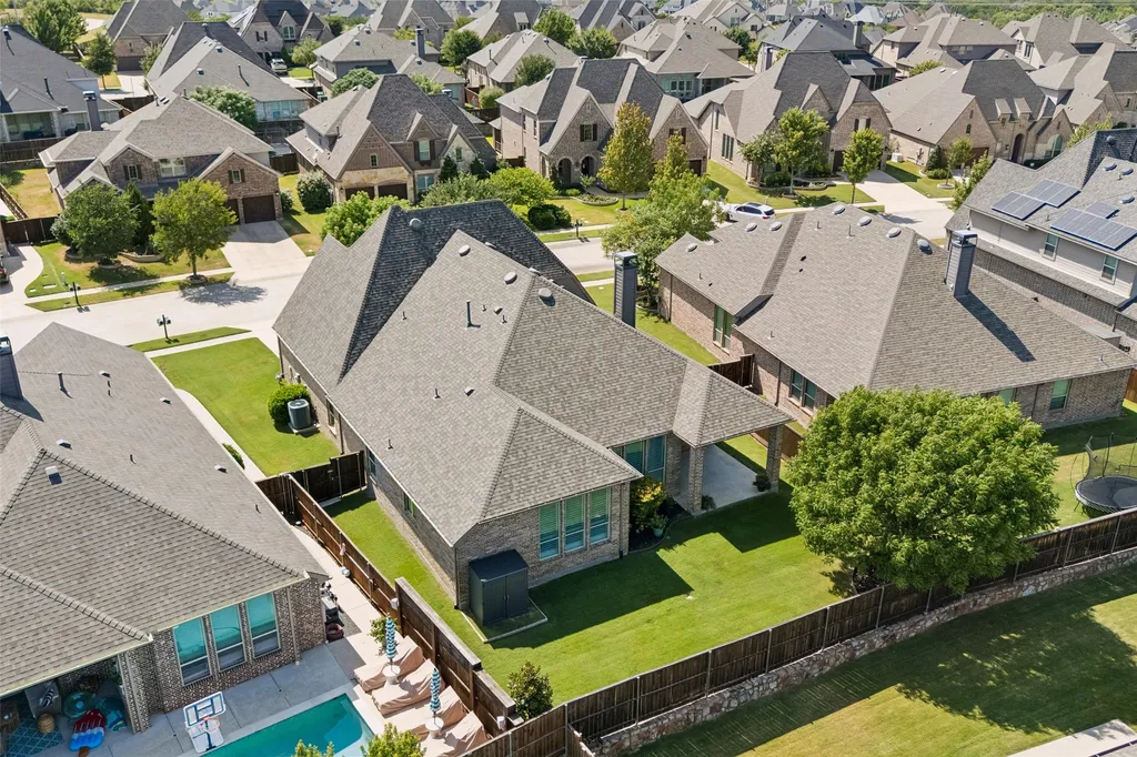 1004 W Bluff Way Roanoke TX 76262