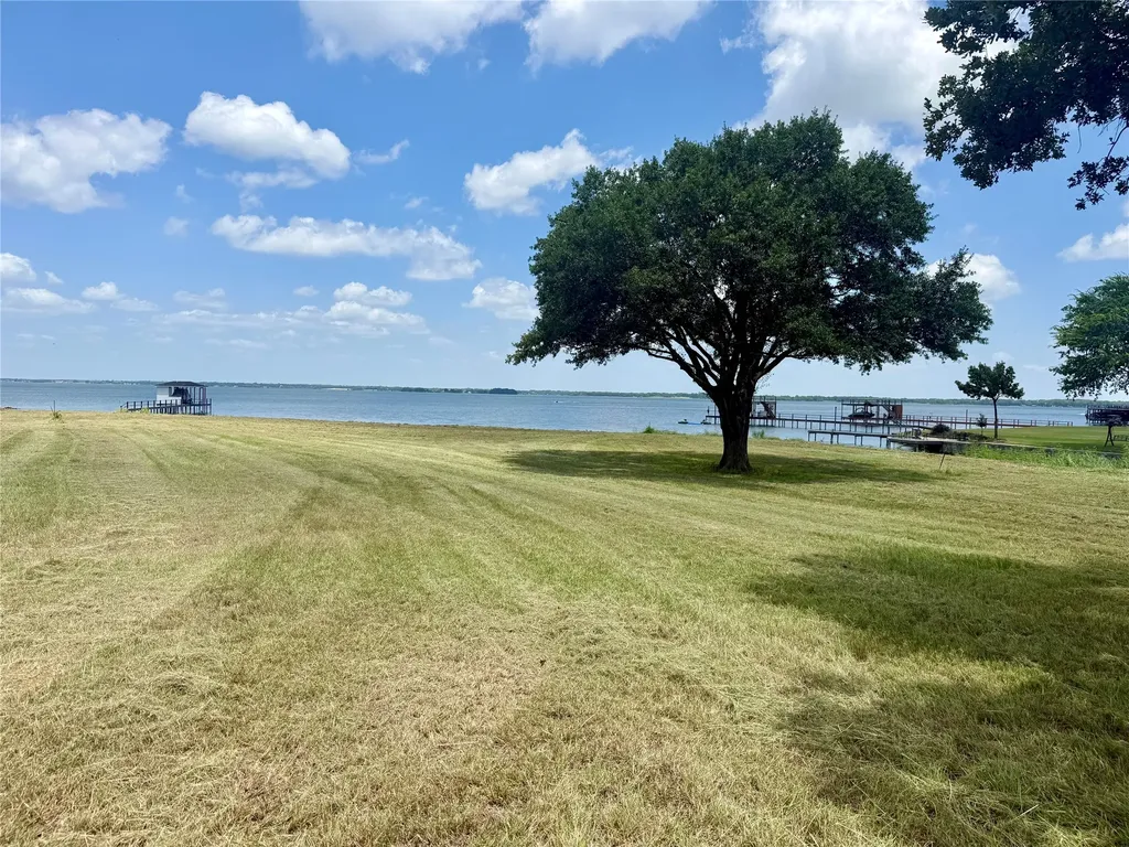 Lot 30 Marina Point Streetman TX 75859