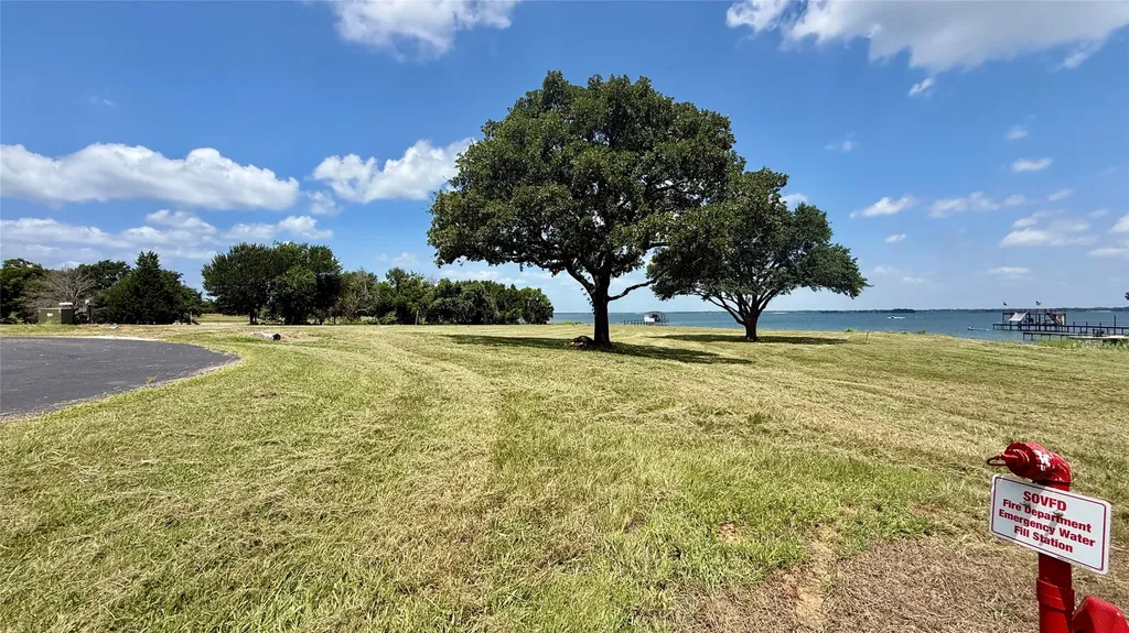 Lot 30 Marina Point Streetman TX 75859