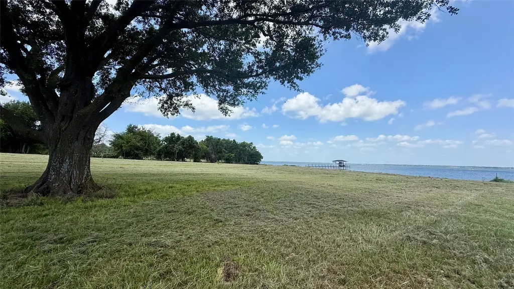 Lot 30 Marina Point Streetman TX 75859