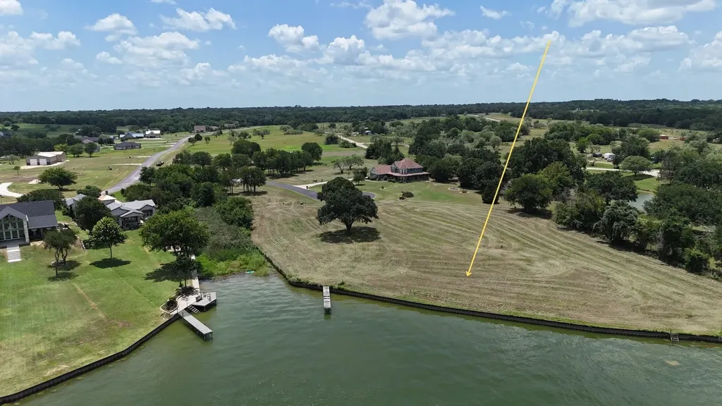 Lot 30 Marina Point Streetman TX 75859