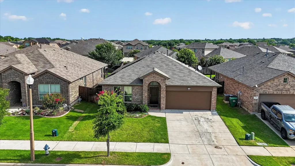 320 Grassland Drive Denton TX 76210