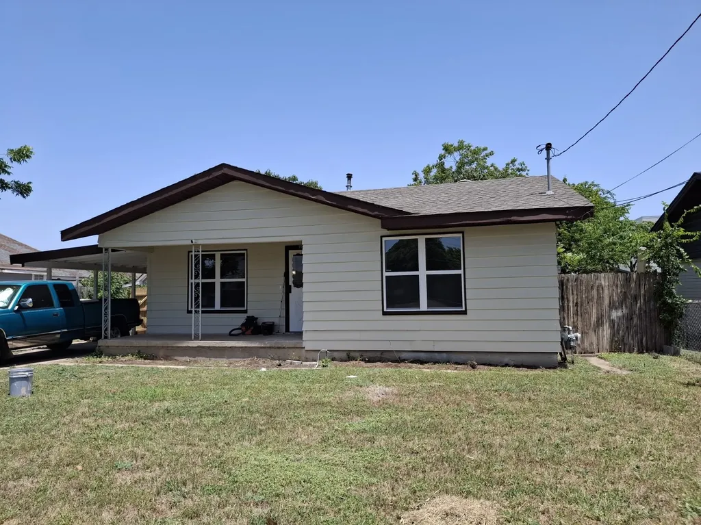 2707 Engle Avenue Dallas TX 75233