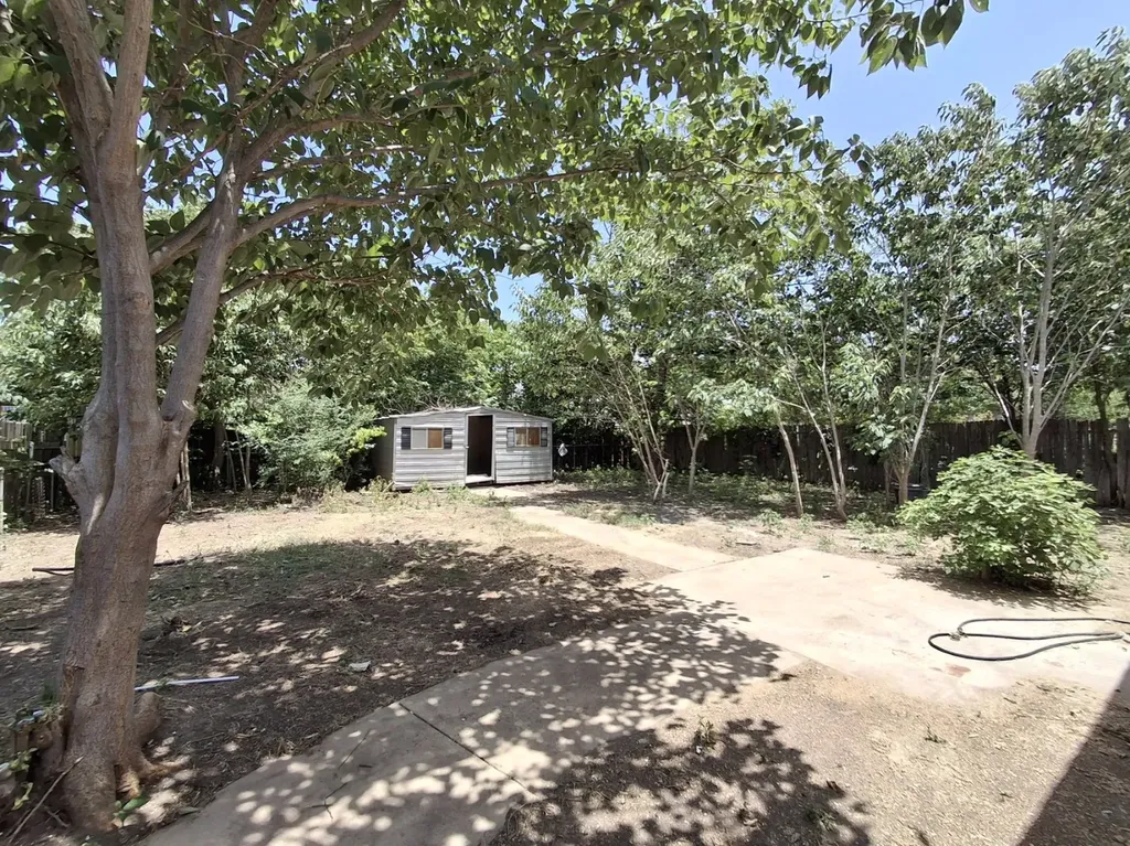2707 Engle Avenue Dallas TX 75233