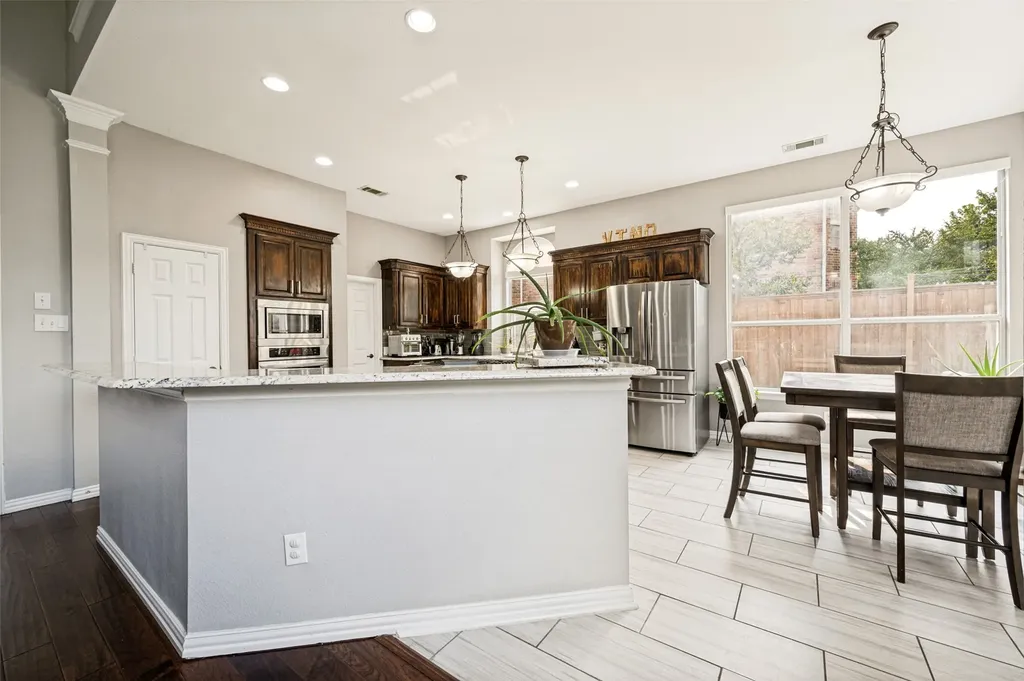1700 Coyote Ridge Carrollton TX 75010