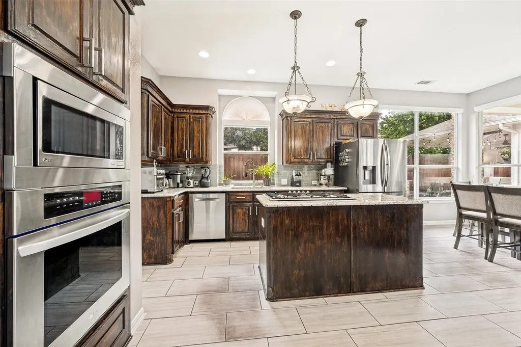1700 Coyote Ridge Carrollton TX 75010