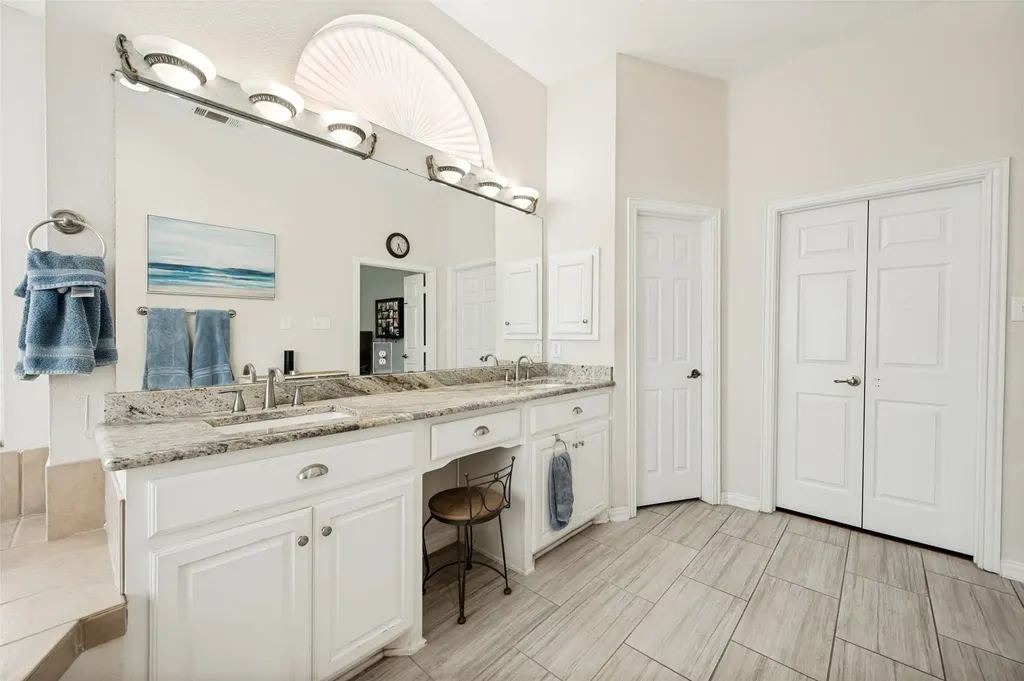 1700 Coyote Ridge Carrollton TX 75010