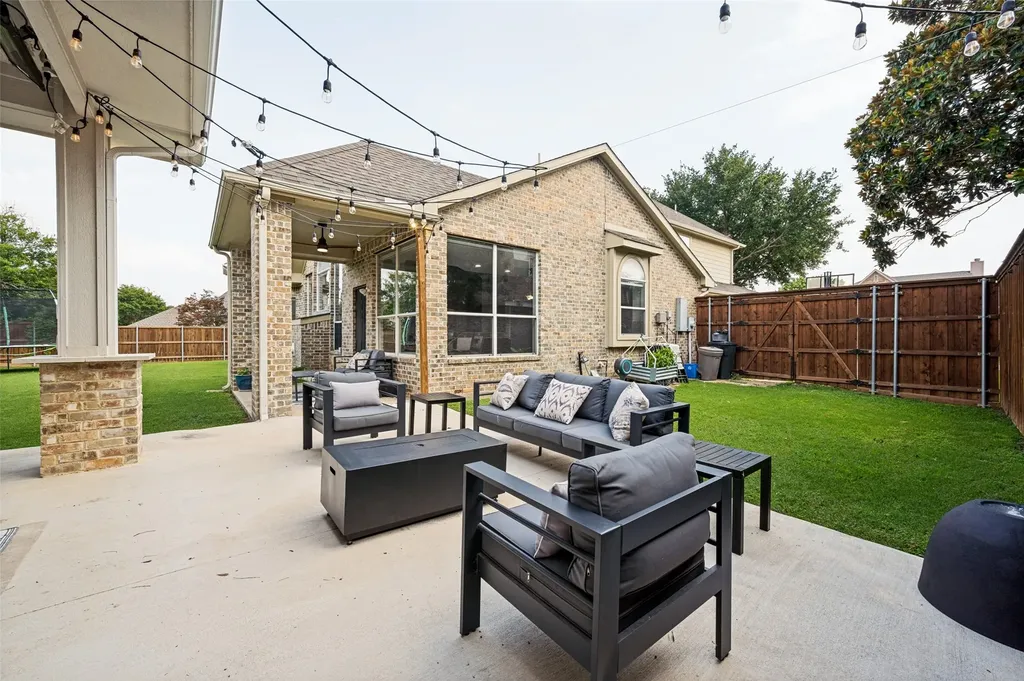 1700 Coyote Ridge Carrollton TX 75010
