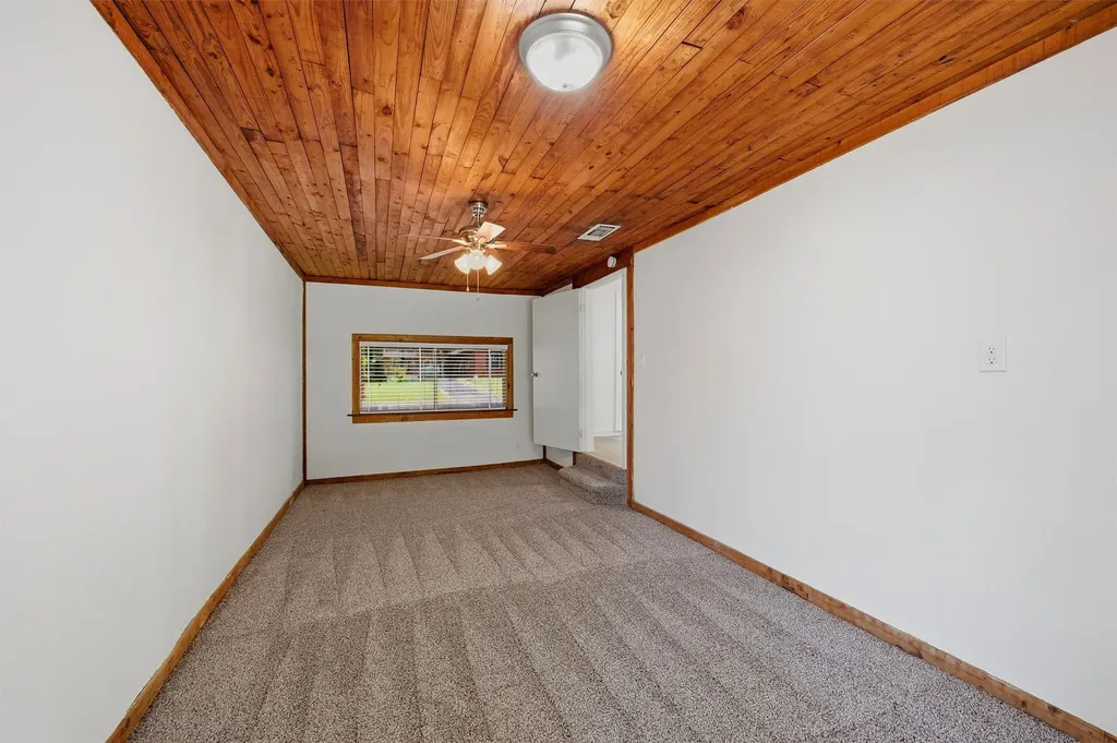 1020 W Brockett Street Sherman TX 75092