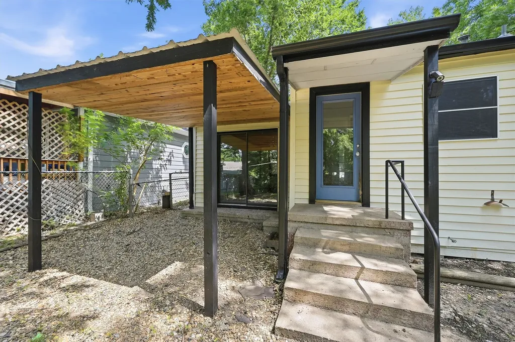 1020 W Brockett Street Sherman TX 75092