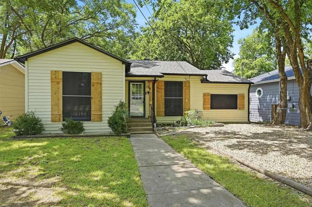 1020 W Brockett Street Sherman TX 75092