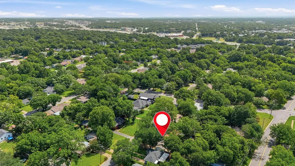 1020 W Brockett Street Sherman TX 75092