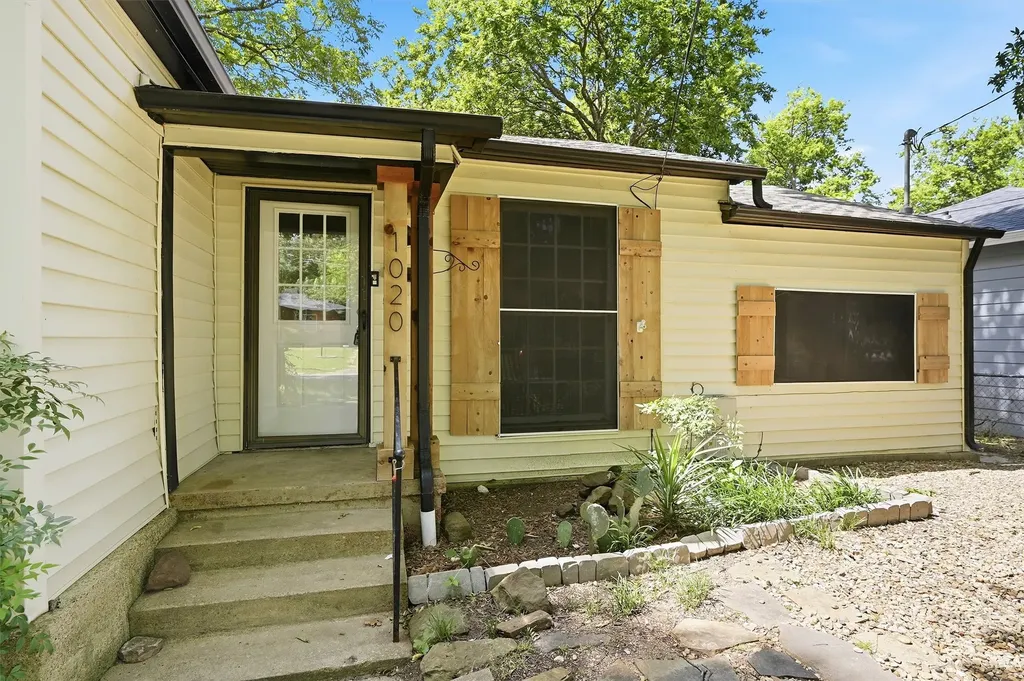 1020 W Brockett Street Sherman TX 75092
