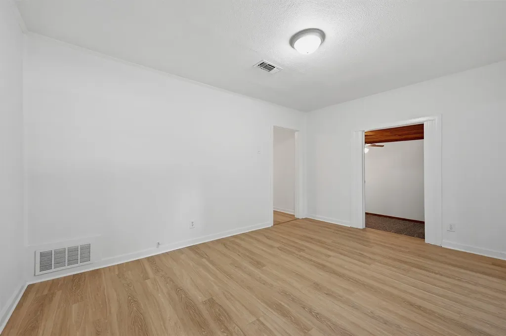 1020 W Brockett Street Sherman TX 75092