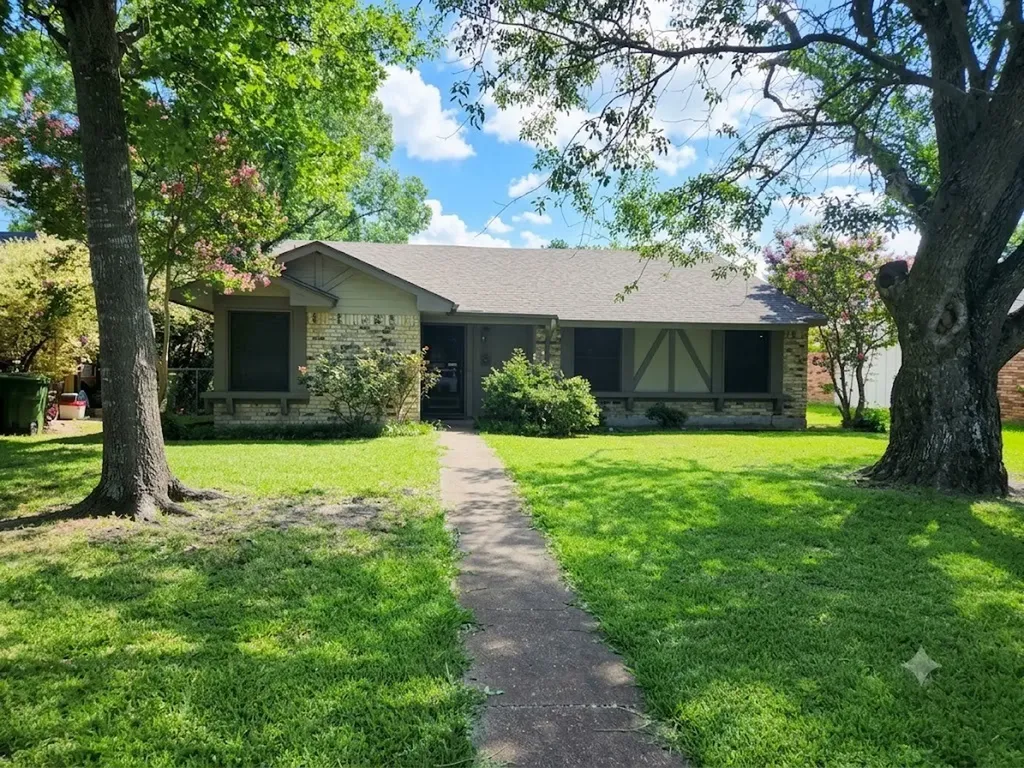 702 Shadybrook Lane Seagoville TX 75159