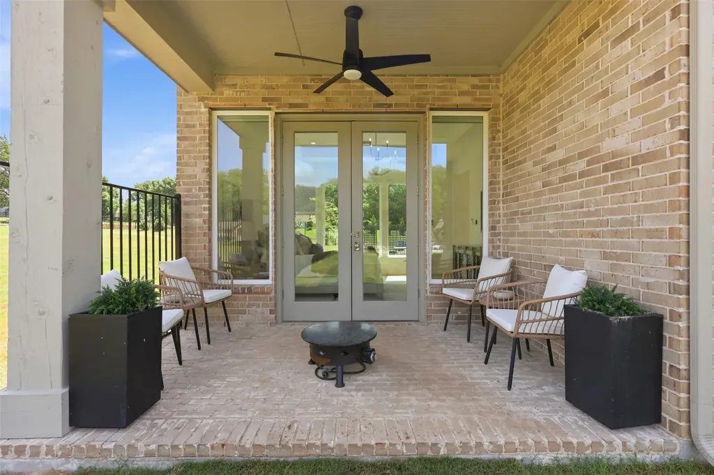 425 Abagail Lane Van Alstyne TX 75495