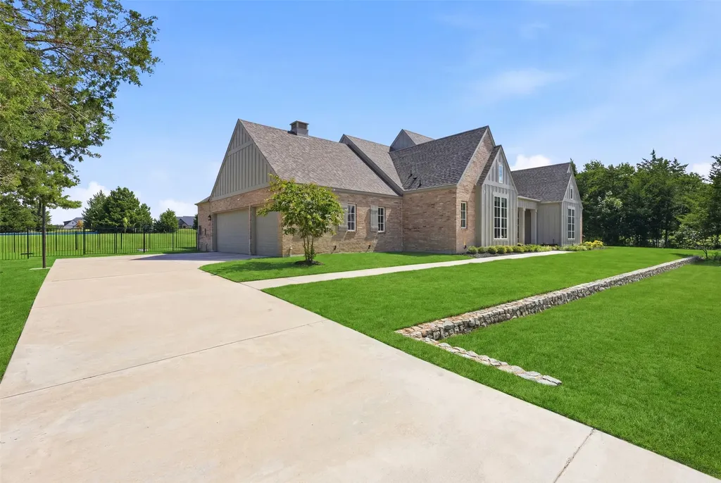 425 Abagail Lane Van Alstyne TX 75495