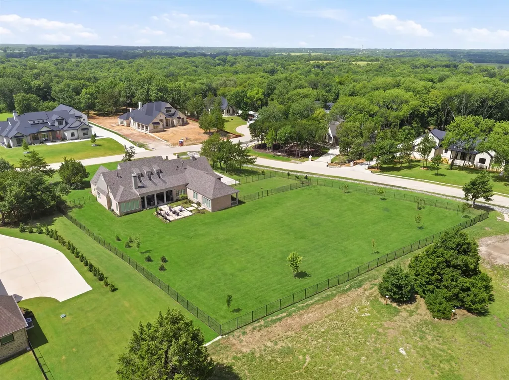 425 Abagail Lane Van Alstyne TX 75495
