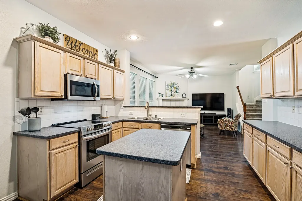 10513 Greenbriar Lane Rowlett TX 75089