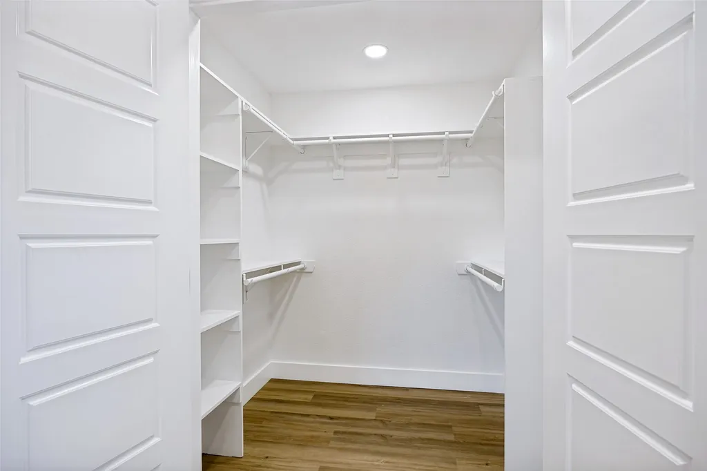 609 Warren Drive Garland TX 75042