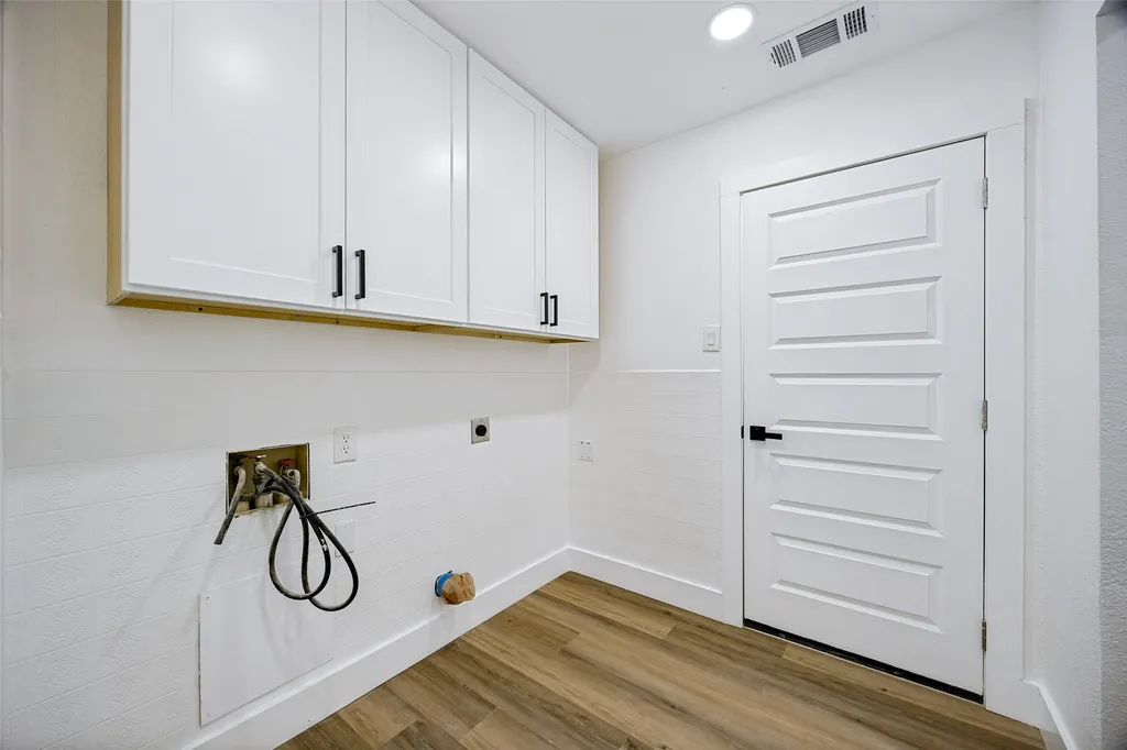 609 Warren Drive Garland TX 75042