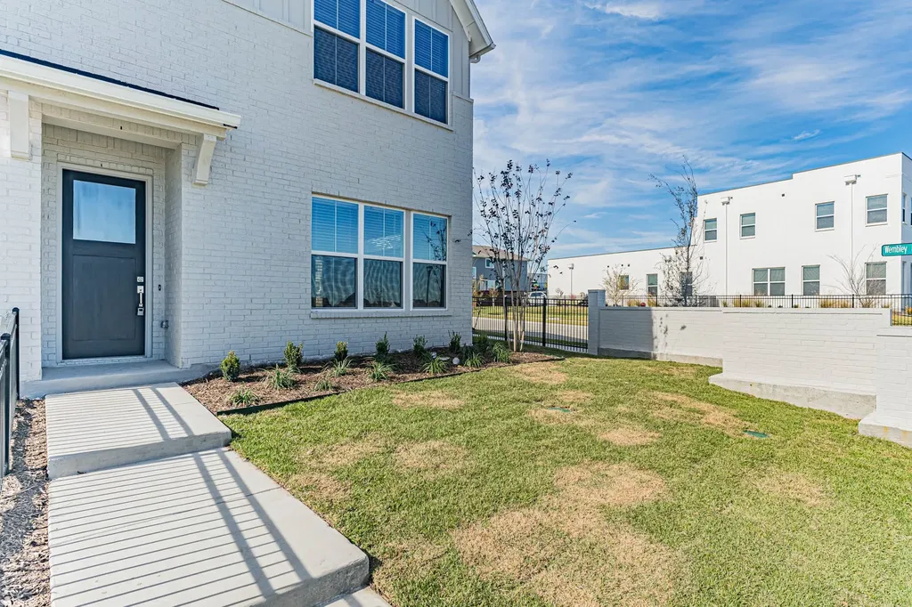 2140 Village Walk Place Aledo TX 76008
