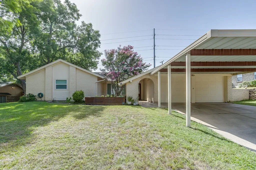 228 Aquilla Drive Lakeside TX 76108