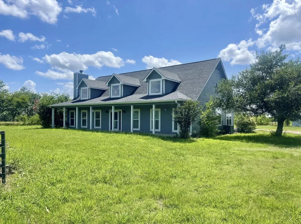 1692 Farm Road 2653 S Brashear TX 75420