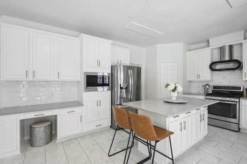 2717 Carmel Drive Carrollton TX 75006