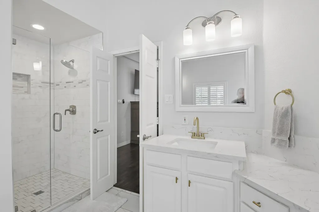 2717 Carmel Drive Carrollton TX 75006