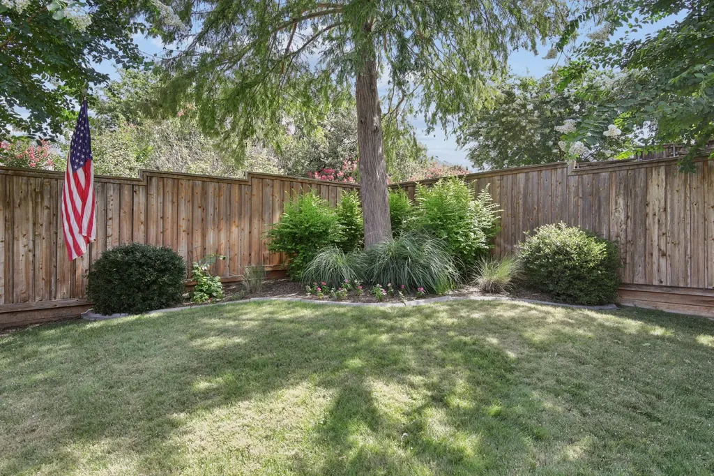 2717 Carmel Drive Carrollton TX 75006