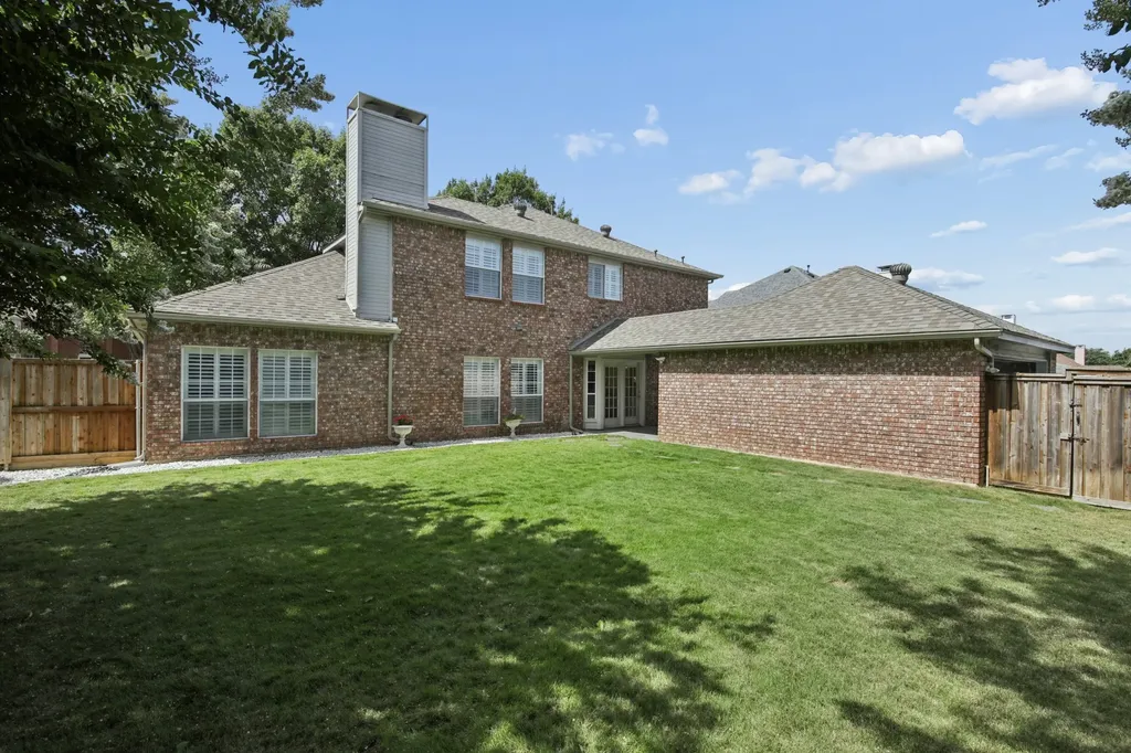 2717 Carmel Drive Carrollton TX 75006