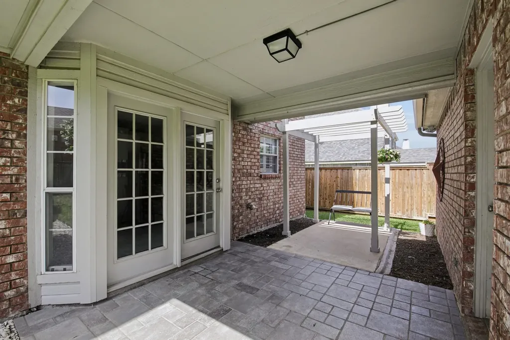 2717 Carmel Drive Carrollton TX 75006