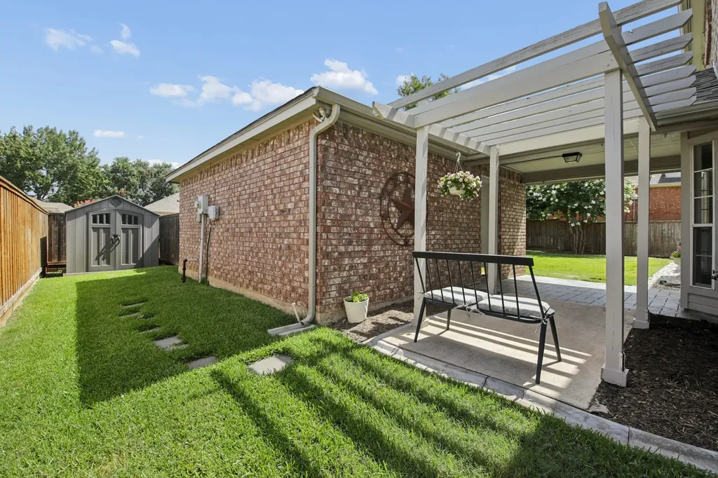 2717 Carmel Drive Carrollton TX 75006