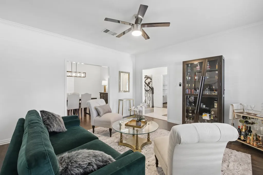 2717 Carmel Drive Carrollton TX 75006