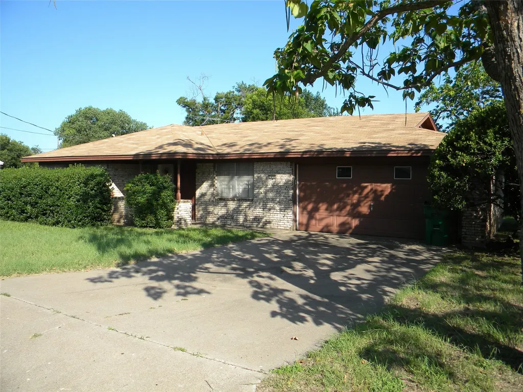 1450 W Ash Street Stephenville TX 76401