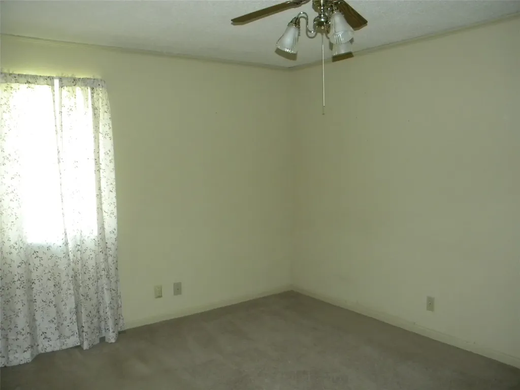 1450 W Ash Street Stephenville TX 76401