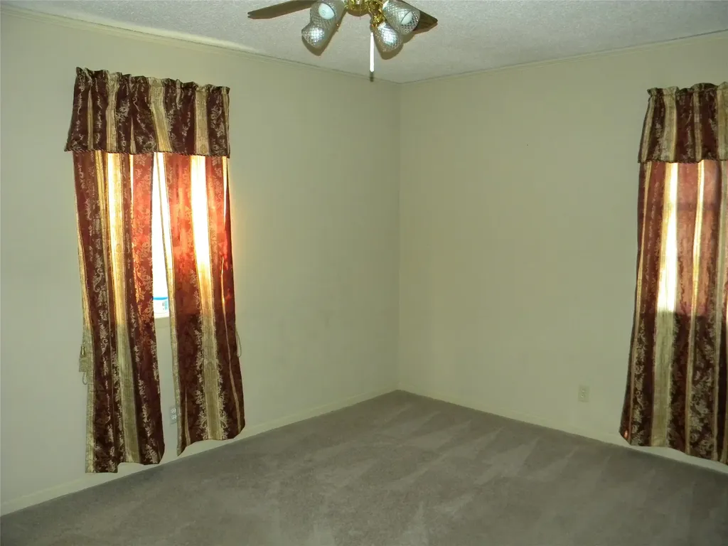 1450 W Ash Street Stephenville TX 76401