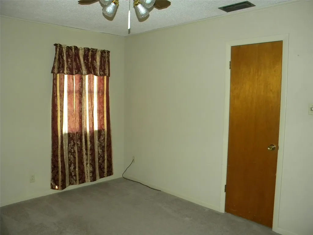1450 W Ash Street Stephenville TX 76401