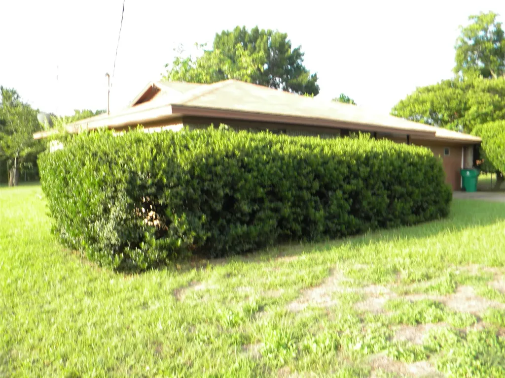 1450 W Ash Street Stephenville TX 76401