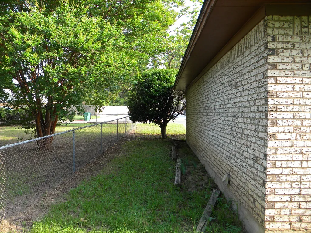 1450 W Ash Street Stephenville TX 76401