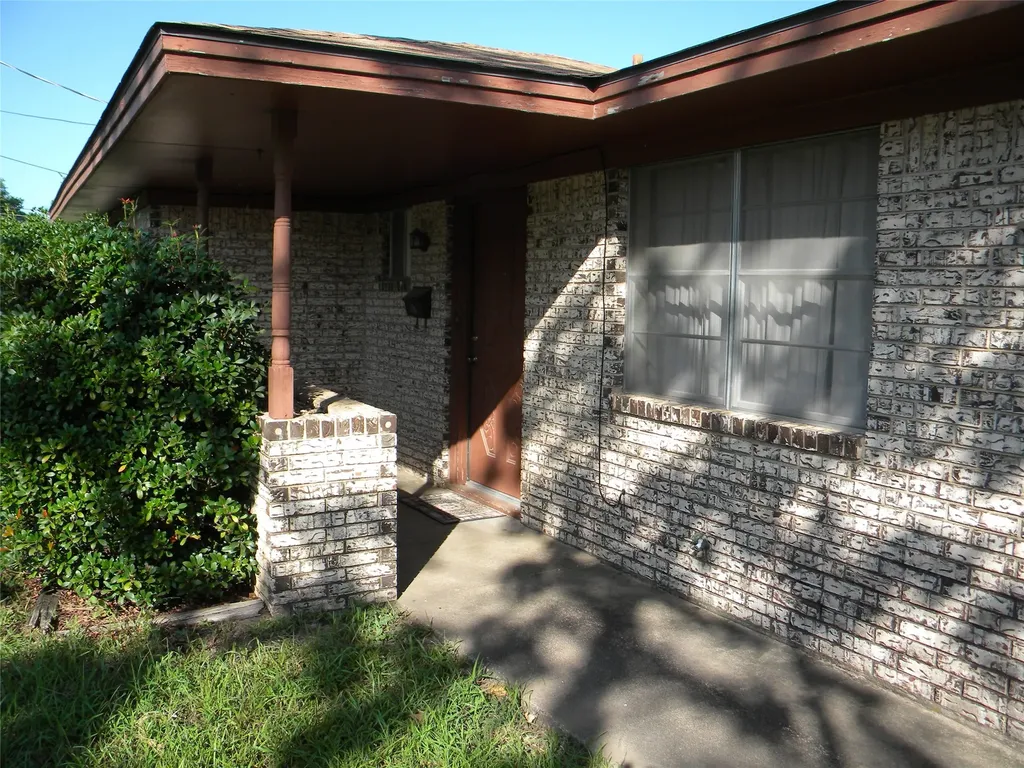 1450 W Ash Street Stephenville TX 76401